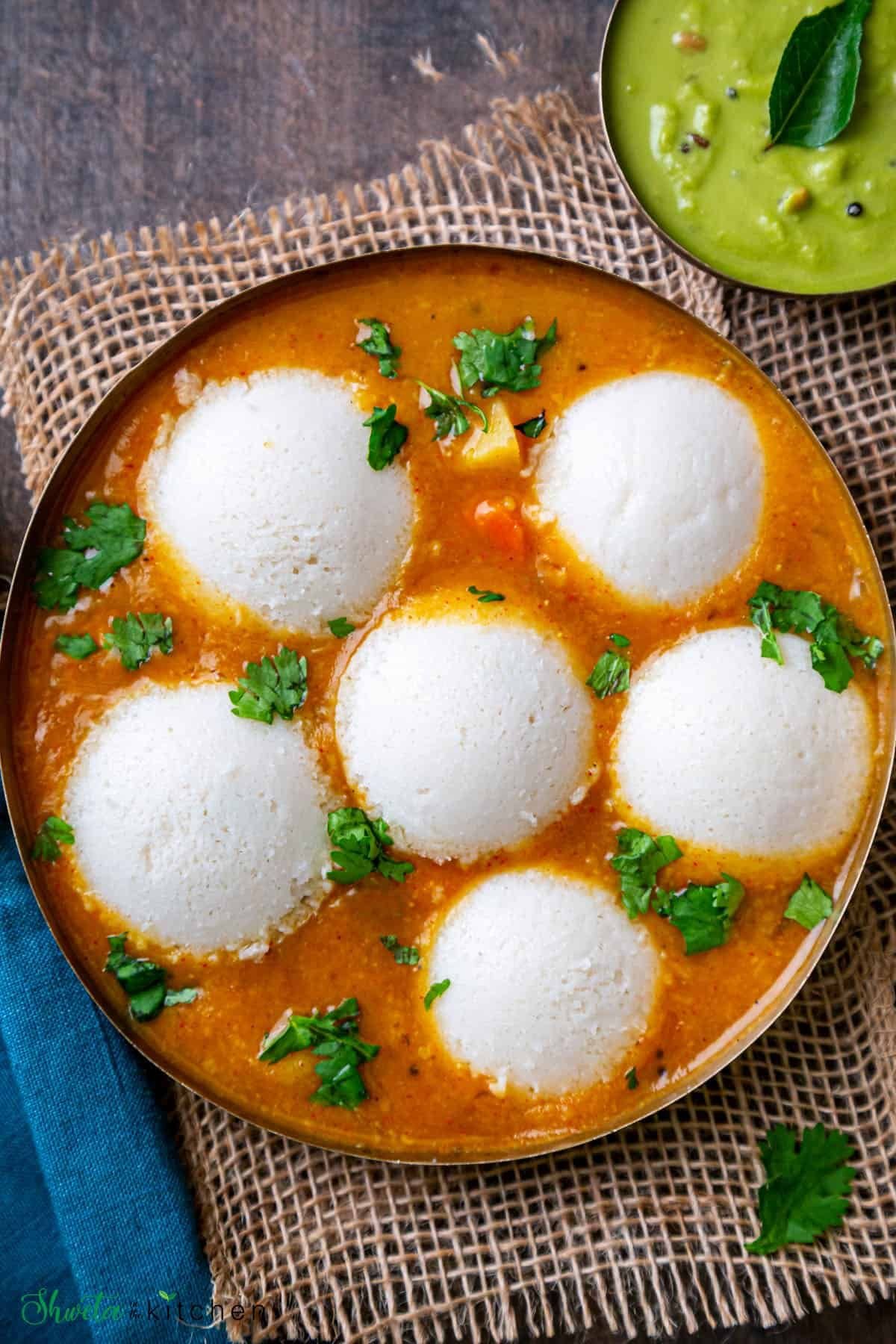 Button Sambar Idly (14 Pcs)